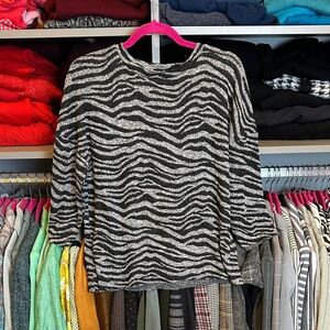 Zara black/gray zebra print 3/4 sleeve crew neck sweater size S